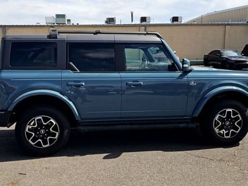 Used 2023 Ford Bronco Outer Banks AWD/4WD image 9