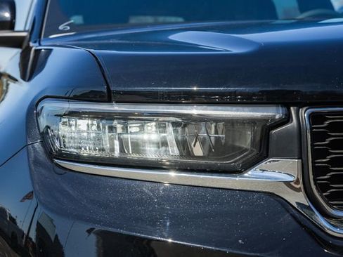 New 2025 Jeep Grand Cherokee Laredo X w/ MOPAR Finishing Package AWD/4WD image 16