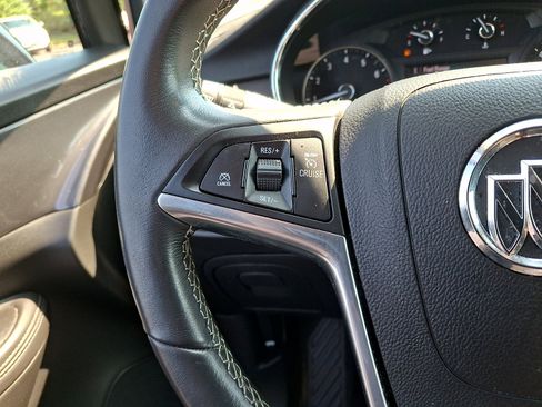 Used 2022 Buick Encore Preferred w/ Safety Package AWD/4WD image 20