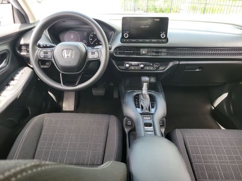 Used 2023 Honda HR-V LX image 14