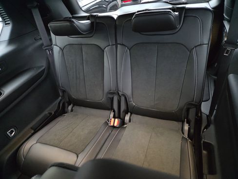 New 2025 Jeep Grand Cherokee L Altitude image 7