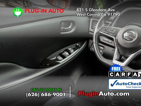 Used 2018 Nissan Leaf SL w/ SL Technology Package FWD image 12