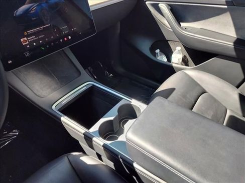 Used 2023 Tesla Model Y Long Range image 21