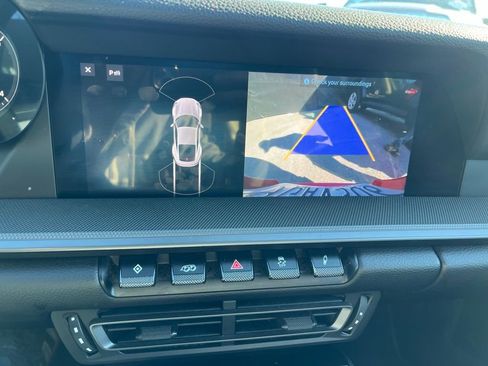 Used 2020 Porsche 911 Carrera image 10