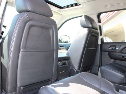 Used 2013 Chevrolet Tahoe LTZ AWD/4WD image 13