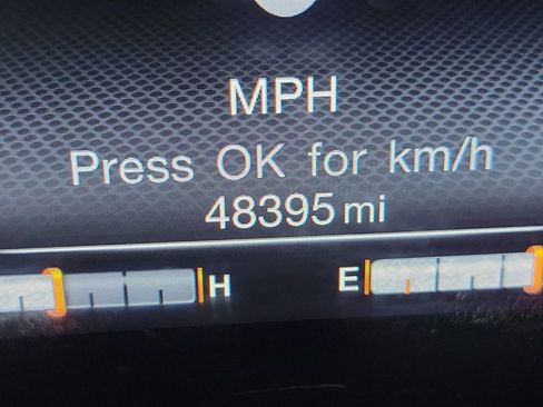 Used 2023 Jeep Renegade Limited image 6