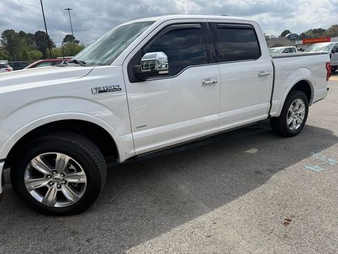 Used 2016 Ford F150 Platinum w/ Equipment Group 701A Luxury image 5