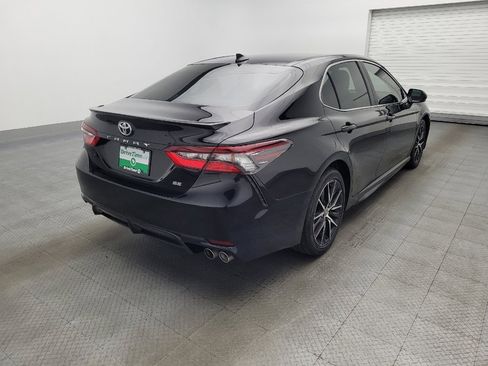 Used 2021 Toyota Camry SE image 9