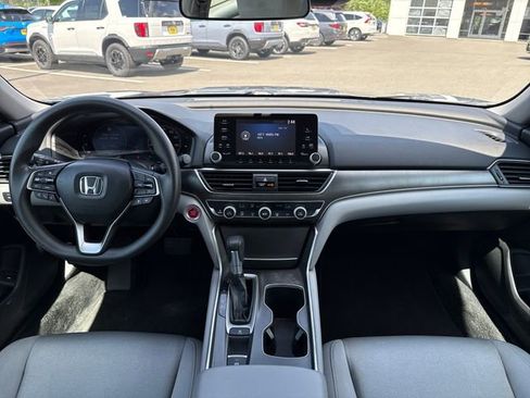 Used 2018 Honda Accord LX image 11