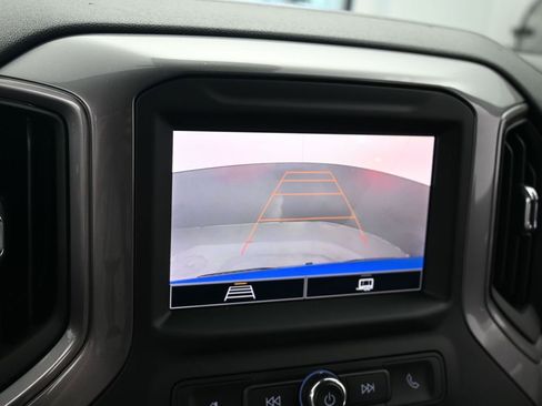 Used 2022 Chevrolet Silverado 1500 Custom image 19