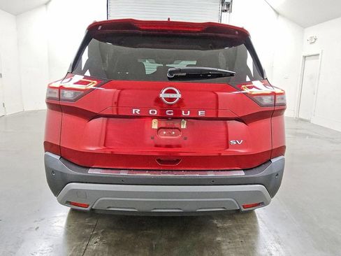 Used 2023 Nissan Rogue SV FWD image 3