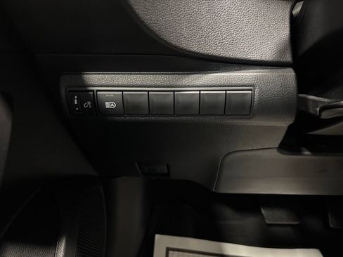 Used 2026 Toyota Corolla SE FWD image 17