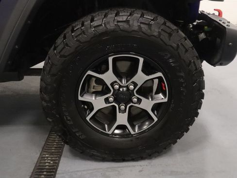 Certified 2018 Jeep Wrangler Unlimited Rubicon AWD/4WD image 27
