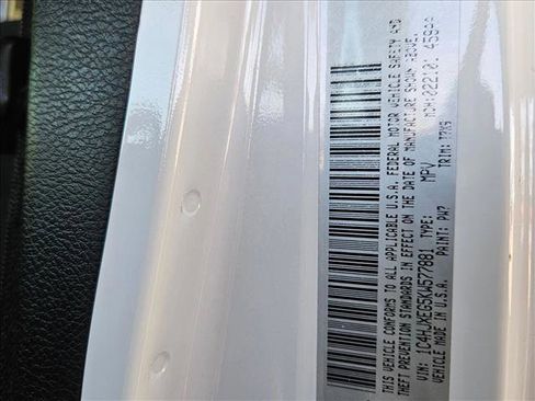 Used 2019 Jeep Wrangler Unlimited Sahara image 24