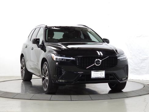 Certified 2025 Volvo XC60 B5 Plus AWD/4WD image 1