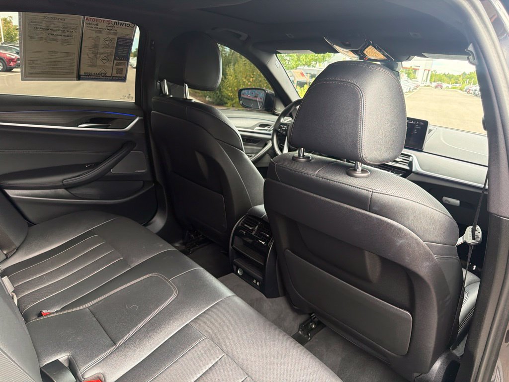 Used 2023 BMW 530i xDrive w/ Premium Package AWD/4WD image 14