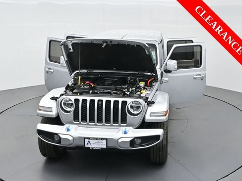 Used 2022 Jeep Wrangler Unlimited Sahara image 42