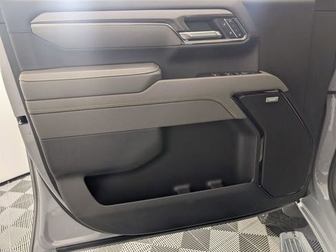 Certified 2025 Chevrolet Silverado 2500 ZR2 w/ Technology Package image 10