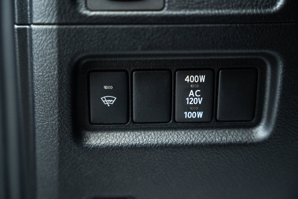 Used 2021 Toyota 4Runner Venture w/ Moonroof Package AWD/4WD image 43