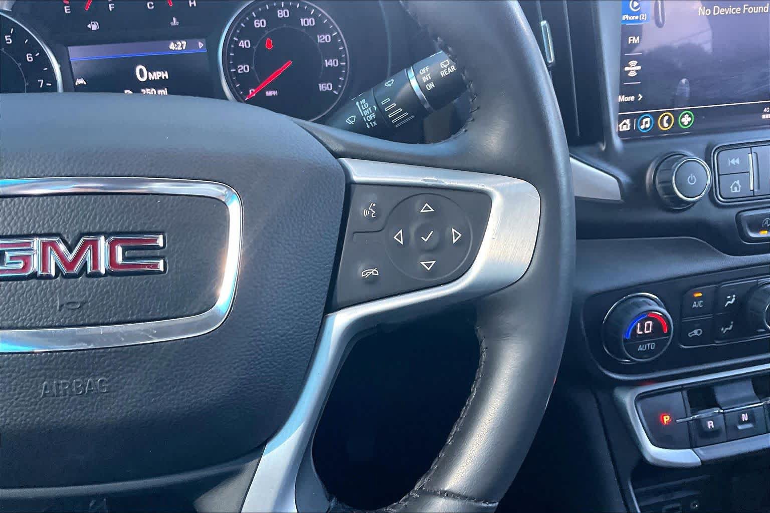 Used 2022 GMC Terrain SLT w/ Tech Package FWD image 25