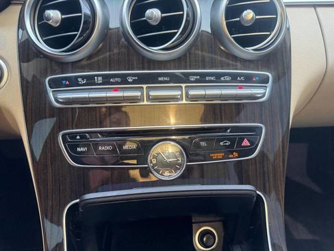 Used 2016 Mercedes-Benz C 300 4MATIC Sedan image 9