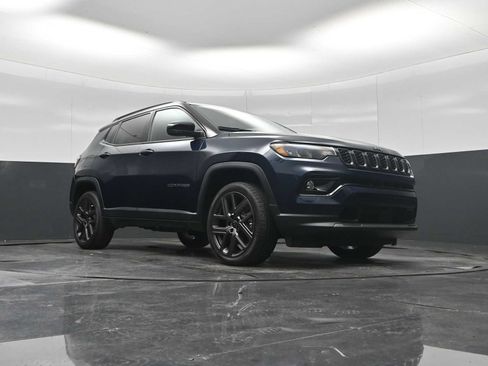 Used 2026 Jeep Compass Limited AWD/4WD image 28