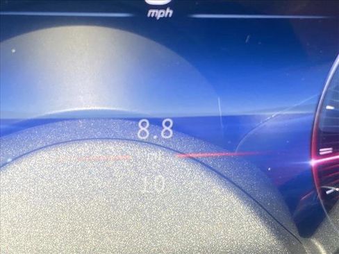 Used 2025 Mercedes-Benz GLA 35 AMG 4MATIC image 11