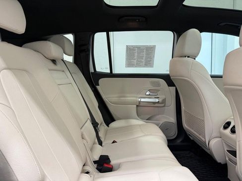 Certified 2024 Mercedes-Benz GLB 250 4MATIC image 8