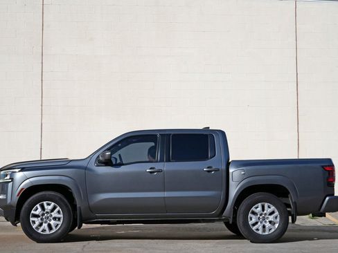 Used 2022 Nissan Frontier SV w/ SV Premium Package RWD image 43
