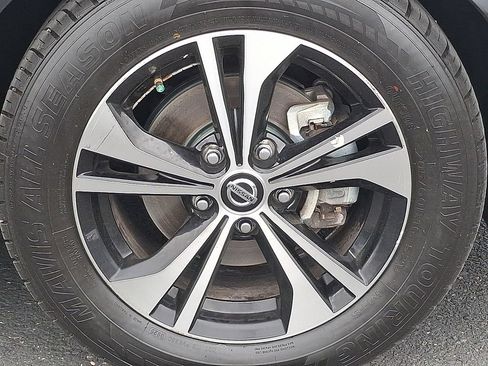 Used 2023 Nissan Sentra SV FWD image 8