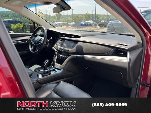Used 2017 Cadillac XT5 Luxury FWD image 29