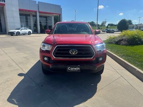 Used 2023 Toyota Tacoma SR5 AWD/4WD image 10