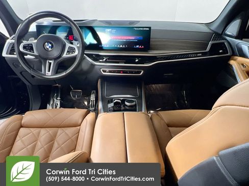 Used 2025 BMW X5 M60i w/ Climate Comfort Package image 7
