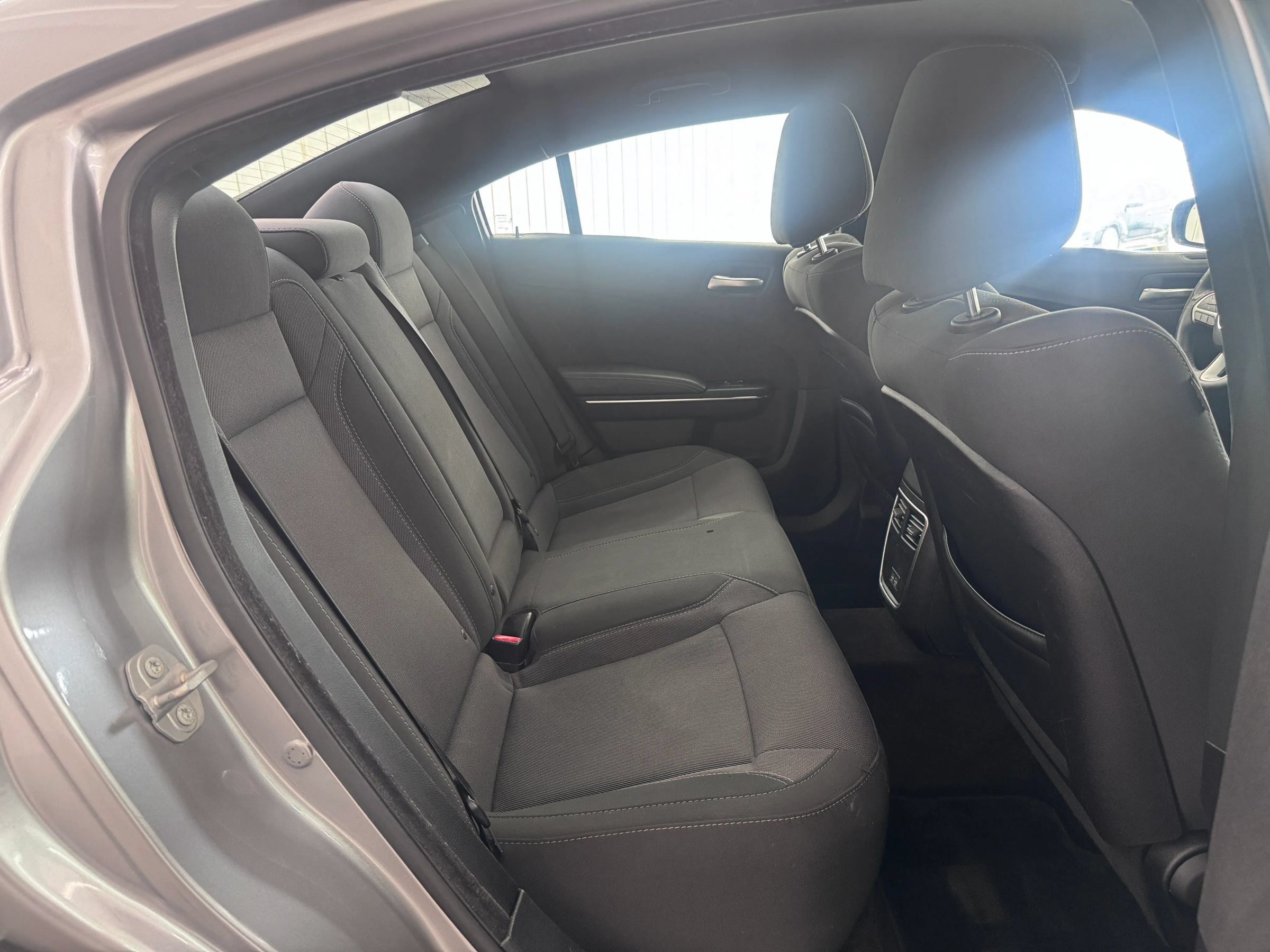 Used 2016 Dodge Charger SXT RWD image 11