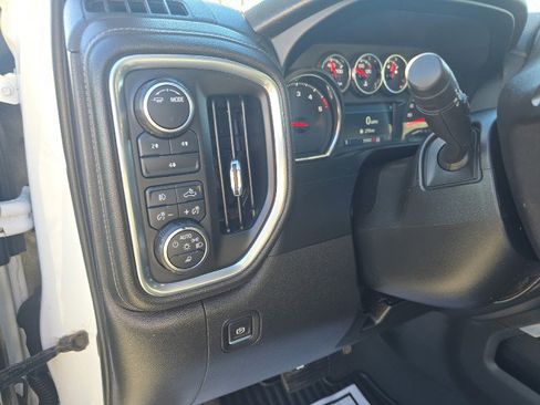 Used 2022 Chevrolet Silverado 2500 LT w/ Z71 Sport Edition image 25