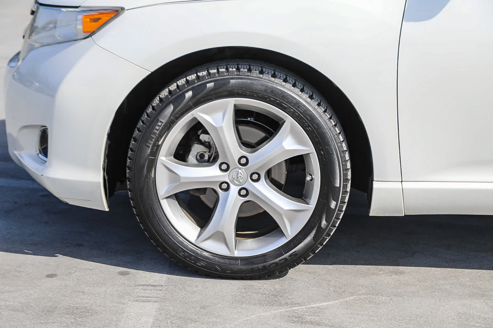 Used 2013 Toyota Venza LE FWD image 10