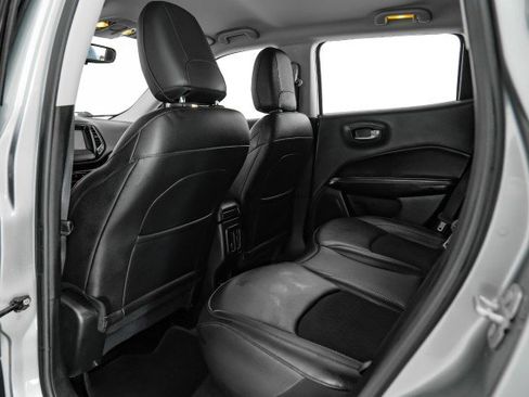 Used 2021 Jeep Compass Latitude image 33