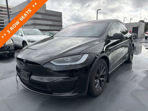 Used 2024 Tesla Model X image 1