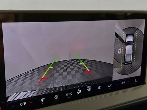 New 2025 Ford Maverick Lariat w/ Black Appearance Package image 17