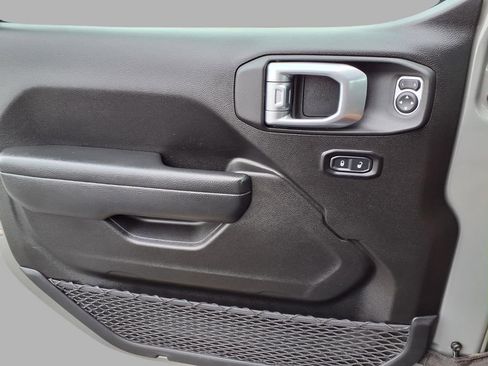 Certified 2021 Jeep Wrangler Unlimited Sport image 19