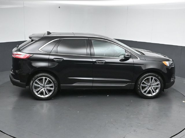 Certified 2024 Ford Edge Titanium AWD/4WD image 50