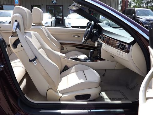 Used 2008 BMW 328i Convertible image 21