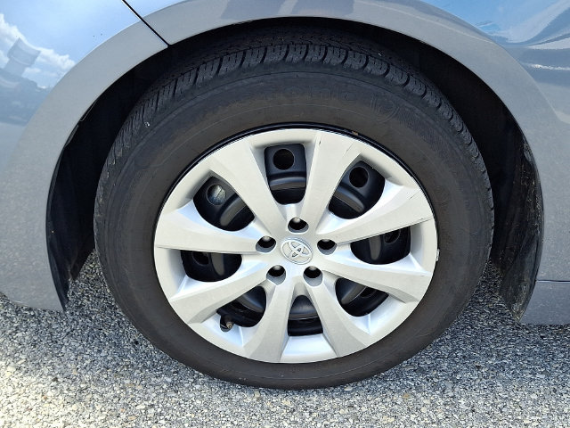 Used 2024 Toyota Corolla LE FWD image 35