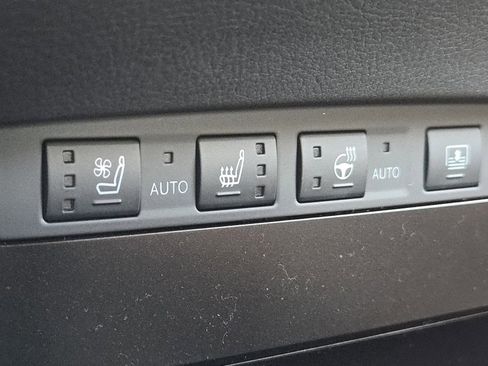Used 2025 Lexus ES 350 Ultra Luxury FWD image 9