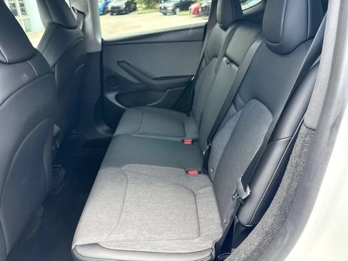 Used 2026 Tesla Model Y Long Range AWD/4WD image 13