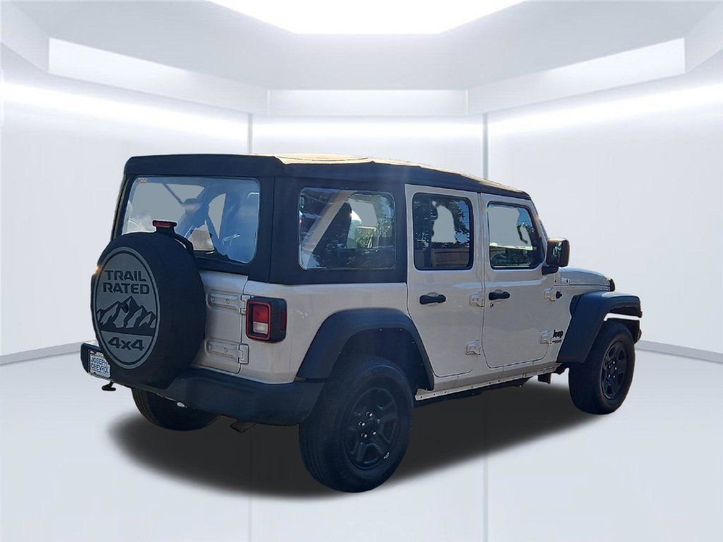 Used 2022 Jeep Wrangler Unlimited Sport AWD/4WD image 5