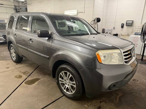 Used 2013 Honda Pilot LX image 3