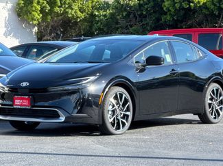 New 2026 Toyota Prius Plug-In Hybrid FWD video 2
