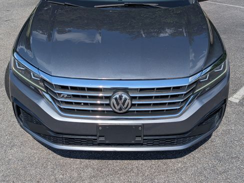 Used 2020 Volkswagen Passat 2.0T R-Line FWD image 12