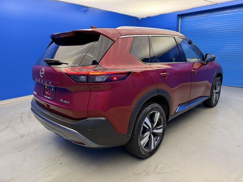 Used 2023 Nissan Rogue SL AWD/4WD image 7
